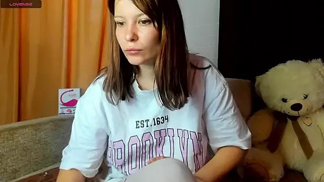 Leila_purr18 from StripChat is Freechat