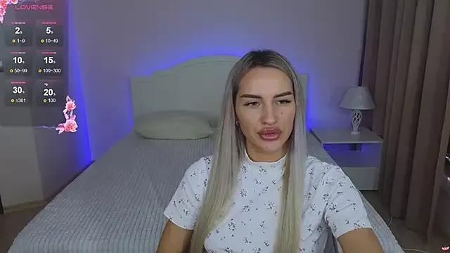 Girls and cam to cam: Watch as these sophisticated entertainers uncover their stunning costumes and curvaceous curves online!
