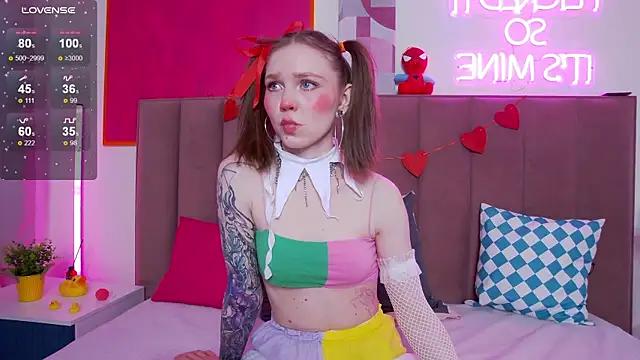 Girls and cam to cam: Watch as these sophisticated entertainers uncover their stunning costumes and curvaceous curves online!