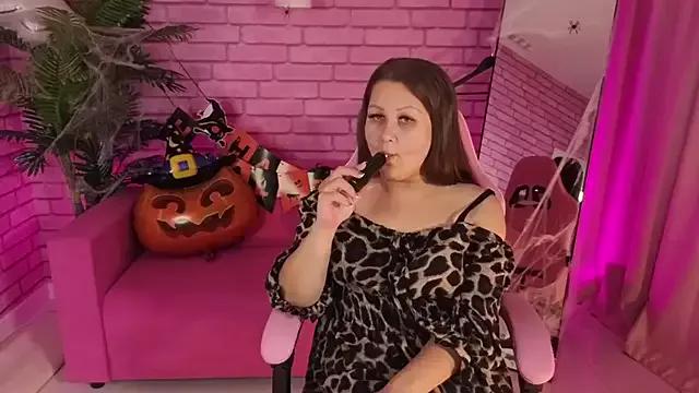 Girls and cam to cam: Watch as these sophisticated entertainers uncover their stunning costumes and curvaceous curves online!