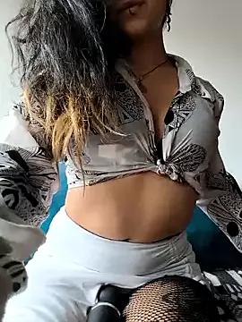 Girls and cam to cam: Watch as these sophisticated entertainers uncover their stunning costumes and curvaceous curves online!