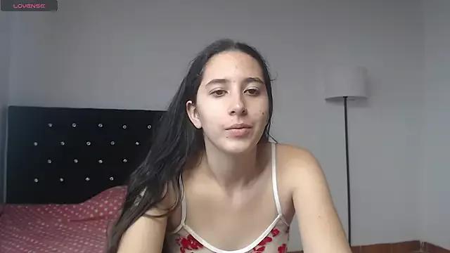 lilacream from StripChat