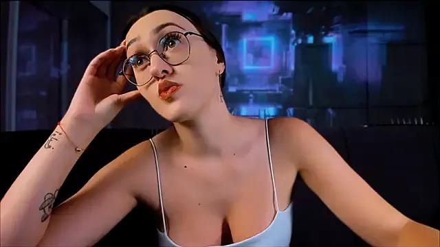 LilahEris from StripChat is Freechat