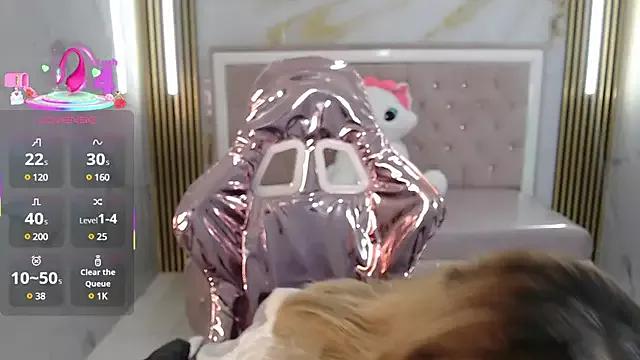 Girls and cam to cam: Watch as these sophisticated entertainers uncover their stunning costumes and curvaceous curves online!