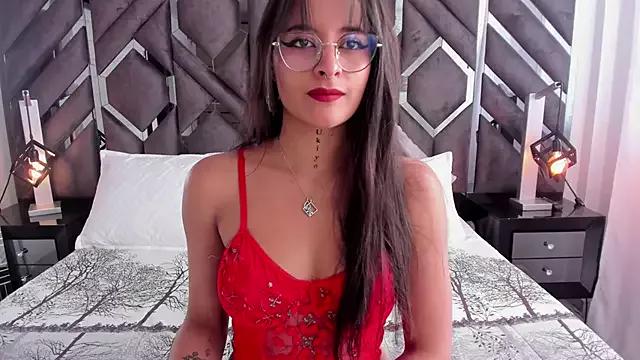 Girls and cam to cam: Watch as these sophisticated entertainers uncover their stunning costumes and curvaceous curves online!