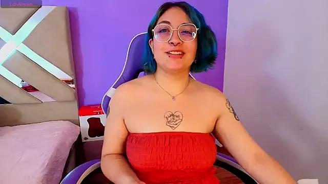 Girls and cam to cam: Watch as these sophisticated entertainers uncover their stunning costumes and curvaceous curves online!
