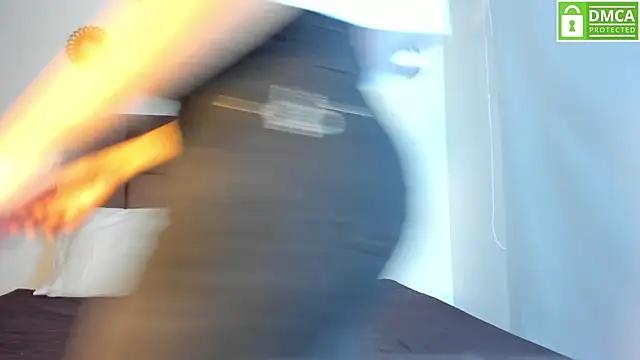 Girls and cam to cam: Watch as these sophisticated entertainers uncover their stunning costumes and curvaceous curves online!