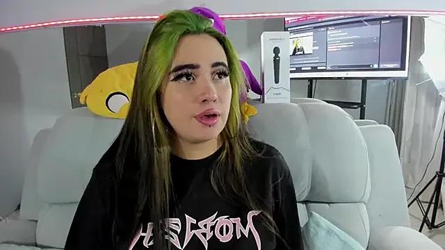 Girls and cam to cam: Watch as these sophisticated entertainers uncover their stunning costumes and curvaceous curves online!