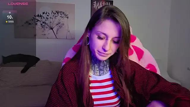 Girls and cam to cam: Watch as these sophisticated entertainers uncover their stunning costumes and curvaceous curves online!