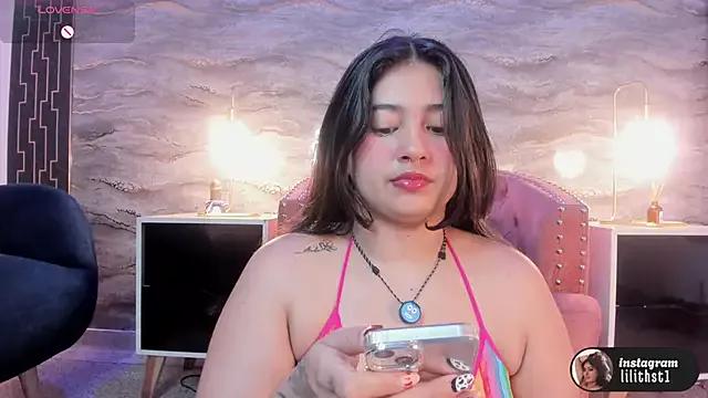 Girls and cam to cam: Watch as these sophisticated entertainers uncover their stunning costumes and curvaceous curves online!