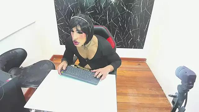 Girls and cam to cam: Watch as these sophisticated entertainers uncover their stunning costumes and curvaceous curves online!