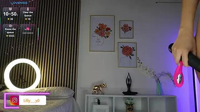 Girls and cam to cam: Watch as these sophisticated entertainers uncover their stunning costumes and curvaceous curves online!