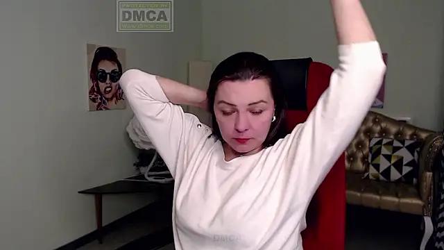 Girls and cam to cam: Watch as these sophisticated entertainers uncover their stunning costumes and curvaceous curves online!