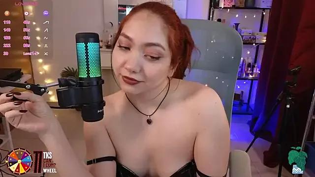 LilyVelvett from StripChat is Freechat