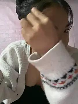 Lina-sexyy from StripChat is Freechat