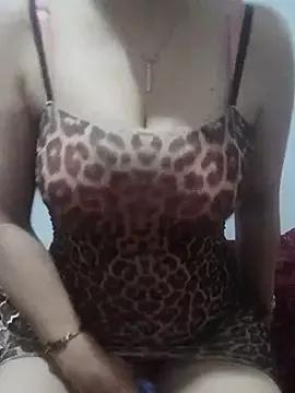 linakhalifa from StripChat is Freechat