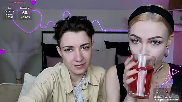 Girls and cam to cam: Watch as these sophisticated entertainers uncover their stunning costumes and curvaceous curves online!