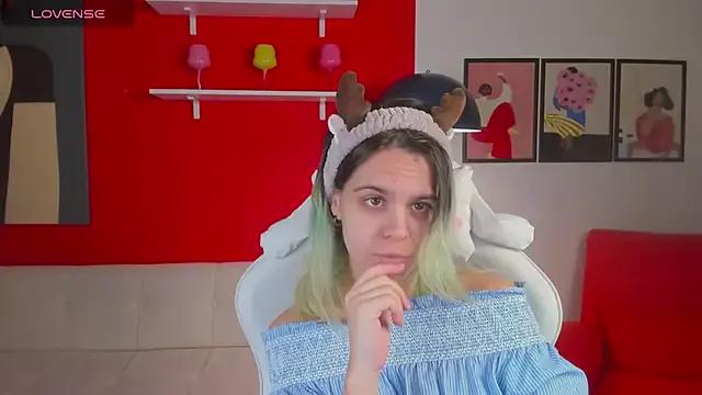 Girls and cam to cam: Watch as these sophisticated entertainers uncover their stunning costumes and curvaceous curves online!