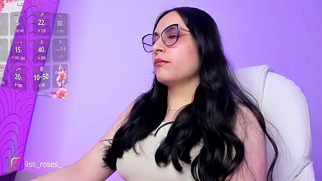 lis_roses from StripChat is Freechat