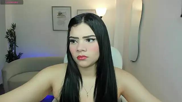 lisa_logan from StripChat is Freechat