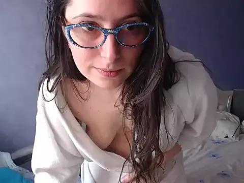 Girls and cam to cam: Watch as these sophisticated entertainers uncover their stunning costumes and curvaceous curves online!
