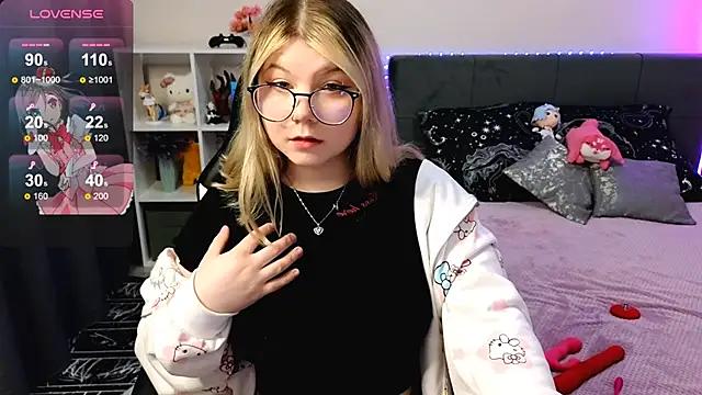 LissaLisss from StripChat is Freechat