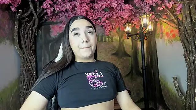 Lissascarlett from StripChat is Freechat