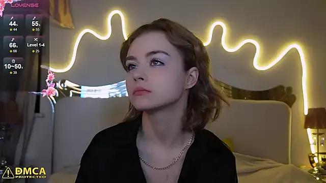 little__emily from StripChat is Freechat