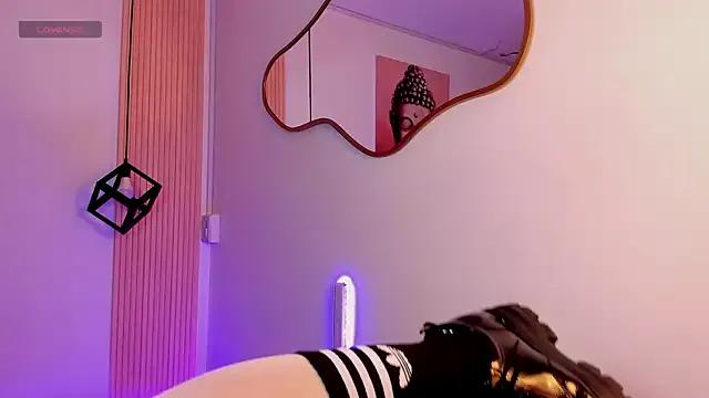 Girls and cam to cam: Watch as these sophisticated entertainers uncover their stunning costumes and curvaceous curves online!