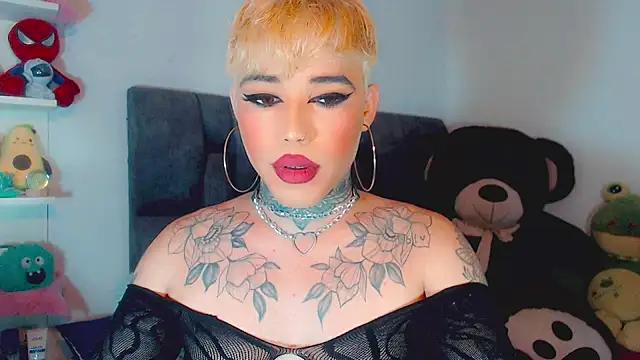 Girls and cam to cam: Watch as these sophisticated entertainers uncover their stunning costumes and curvaceous curves online!
