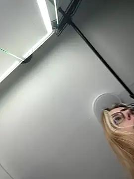 Livewithlucy from StripChat is Freechat