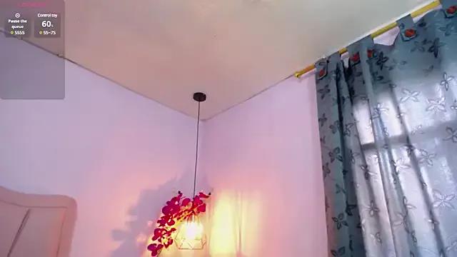liz7skinny from StripChat is Freechat