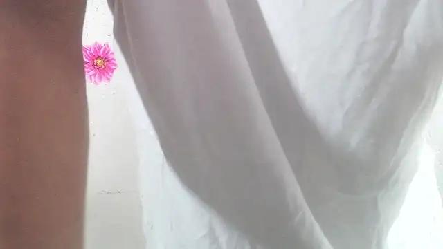 Lola-Pretty from StripChat