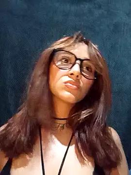 lola_mamadas from StripChat is Freechat