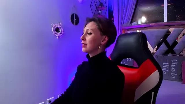 Girls and cam to cam: Watch as these sophisticated entertainers uncover their stunning costumes and curvaceous curves online!