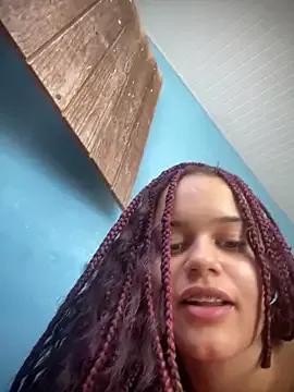 Lolacavalona from StripChat is Freechat