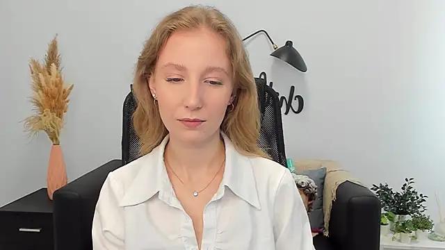 LolaWilsons from StripChat