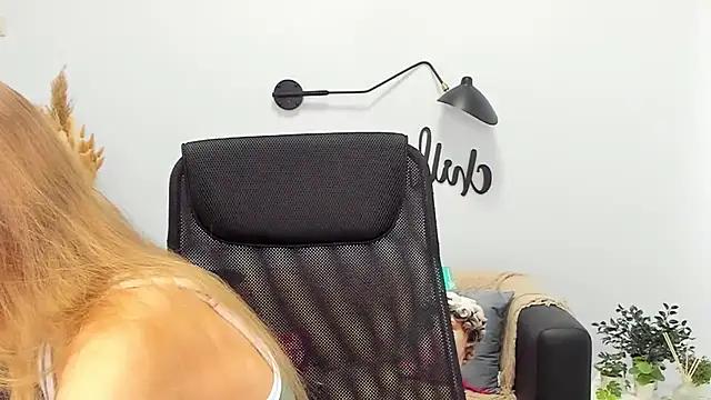 LolaWilsons from StripChat