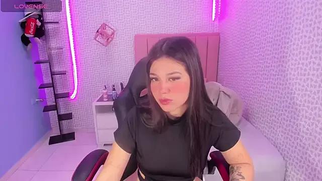 LORENADAVIES from StripChat is Freechat