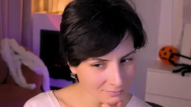 Girls and cam to cam: Watch as these sophisticated entertainers uncover their stunning costumes and curvaceous curves online!