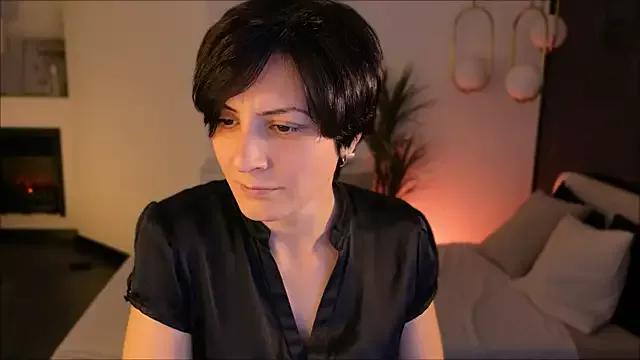 Girls and cam to cam: Watch as these sophisticated entertainers uncover their stunning costumes and curvaceous curves online!