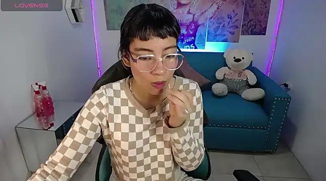 Girls and cam to cam: Watch as these sophisticated entertainers uncover their stunning costumes and curvaceous curves online!