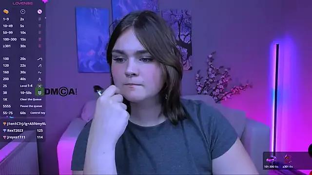 Girls and cam to cam: Watch as these sophisticated entertainers uncover their stunning costumes and curvaceous curves online!