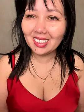Love__Mom from StripChat is Freechat