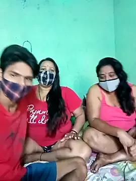 LoveOnStream from StripChat is Freechat