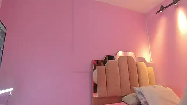 Girls and cam to cam: Watch as these sophisticated entertainers uncover their stunning costumes and curvaceous curves online!