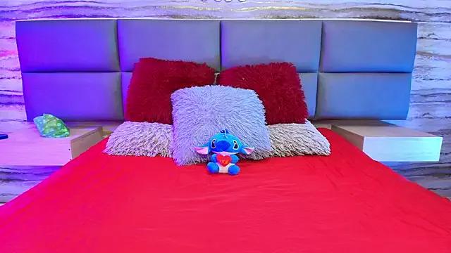 Girls and cam to cam: Watch as these sophisticated entertainers uncover their stunning costumes and curvaceous curves online!