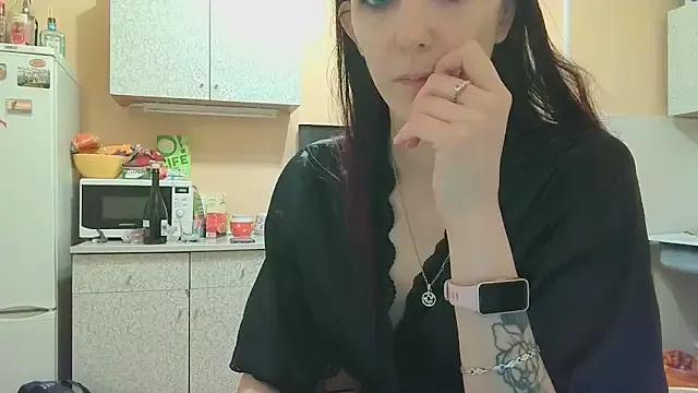Lucy_Divine from StripChat is Freechat