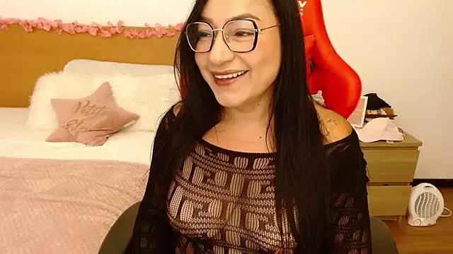 Girls and cam to cam: Watch as these sophisticated entertainers uncover their stunning costumes and curvaceous curves online!