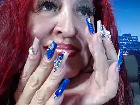 Girls and cam to cam: Watch as these sophisticated entertainers uncover their stunning costumes and curvaceous curves online!